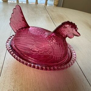 Indiana Glass Cranberry Hen on Nest